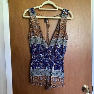 Detailed print deep neck romper
